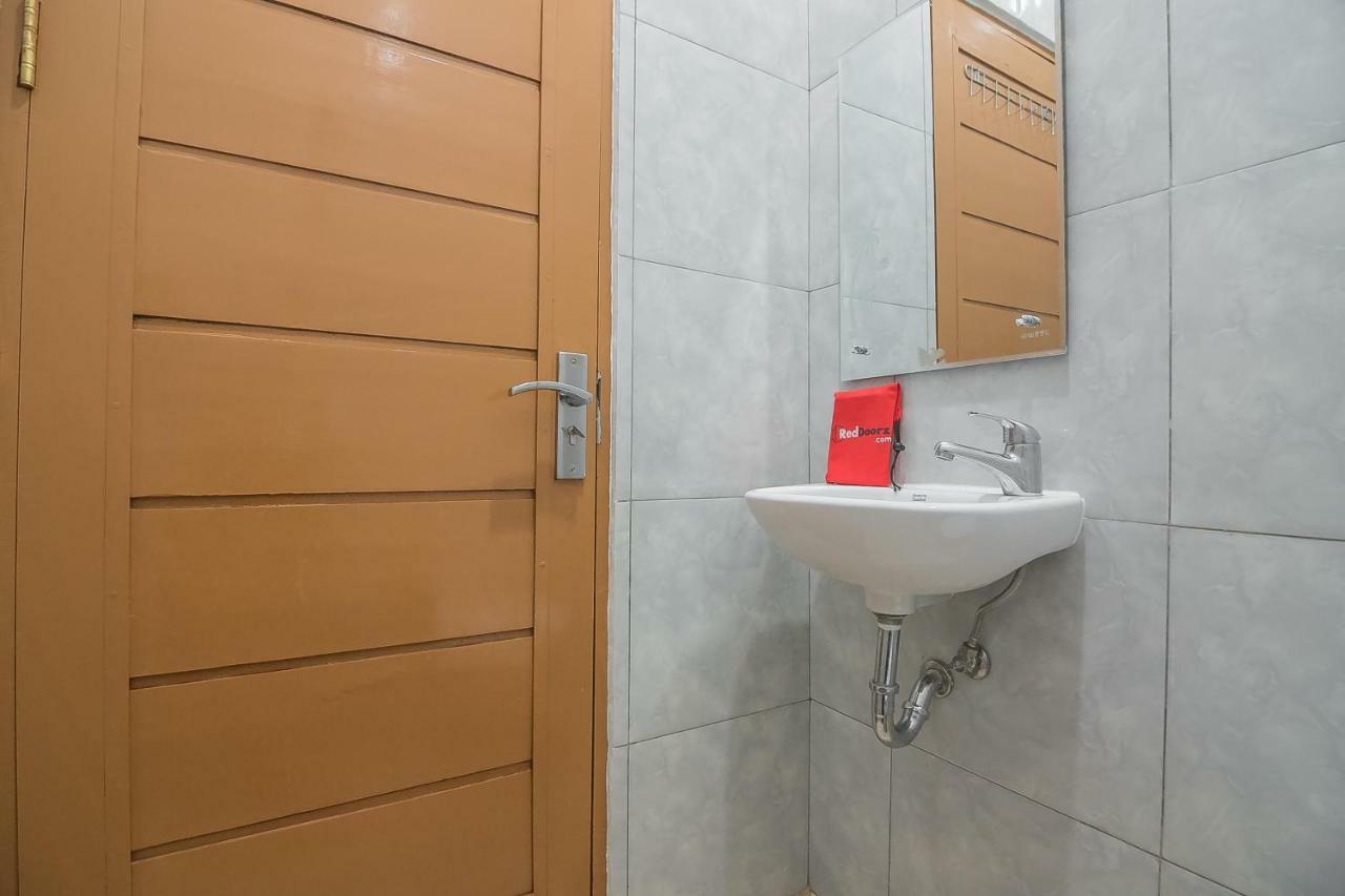 Reddoorz Plus Near Syamsudin Noor Airport 3 Banjarbaru Quarto foto